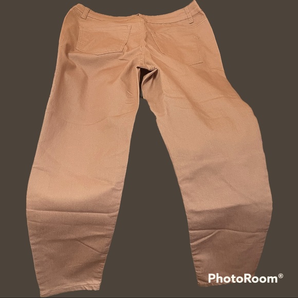 BNWT lace front ankle pants - Picture 2 of 5